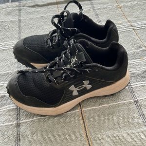 Under armor size 1 baseball turf cleats